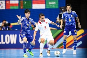 Vietnam's futsal team enter the quarterfinals in the 2022 Futsal Asian Cup despite their defeat in the match against Japan on October 2. (Photo: AFC)