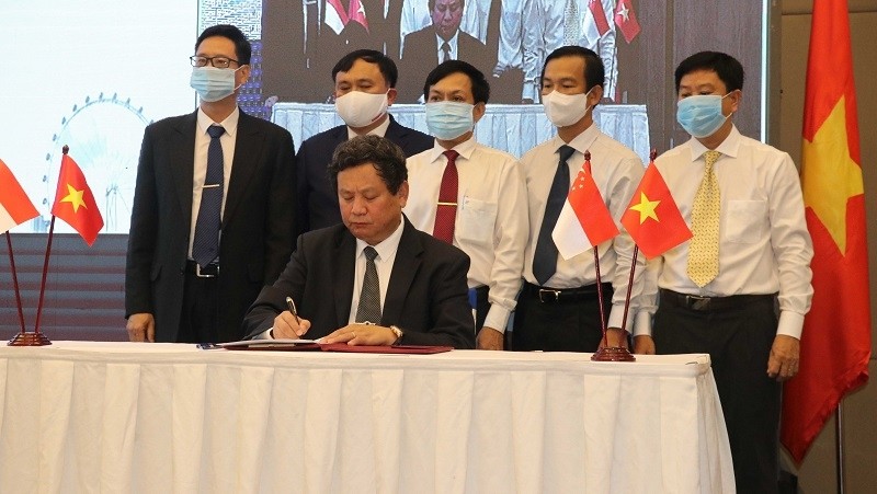 The signing ceremony in Can Tho City (Photo: VNA)