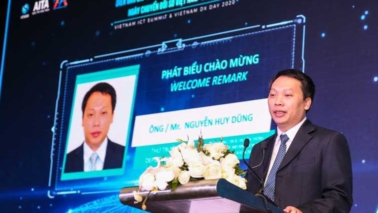 Deputy Minister of Information and Communications Nguyen Huy Dung was selected as the head of a 23-member executive board for a project on training and developing human resources for information security for the 2021 - 2025 period.