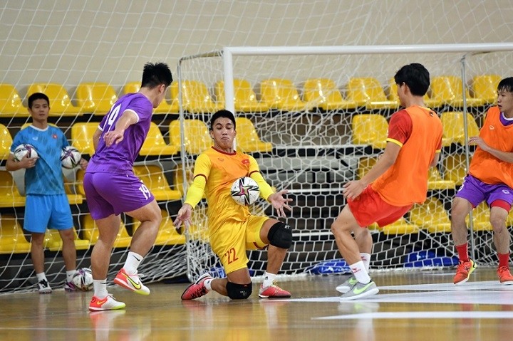 Vietnamese players are making last-minute preparations for their 2021 Futsal World Cup campaign in Lithuania. 
