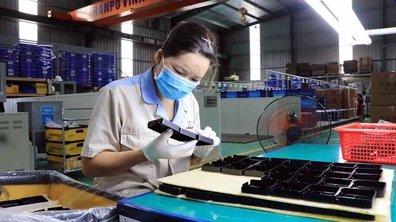 Manufacturing at Hanpo Vina in the Yen Phong Industrial Park in Bac Ninh Province (Photo: Thai Son)