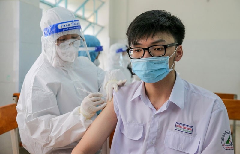 Ho Chi Minh City conducts COVID-19 vaccination for children aged 12-17.
