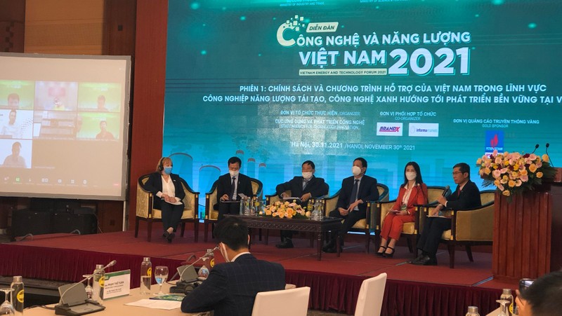 Delegates at the Vietnam Energy and Technology Forum 2021. (Photo: NDO/Tuan Anh)
