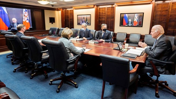 At the online meeting between US President Joe Biden and Russian President Vladimir Putin. (Photo: SPUTNIK)