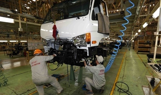 All types of new cars in Vietnam must meet Euro 5 emission standards from January 1, 2022. (Photo: VNA)