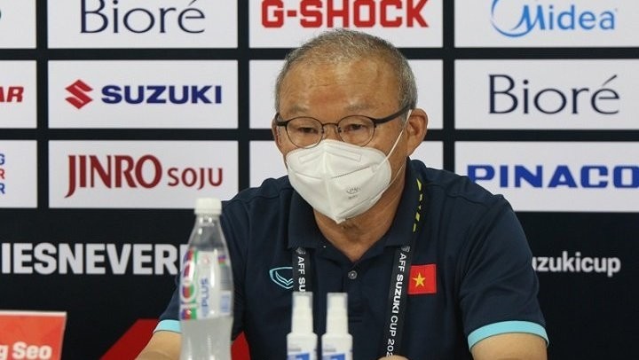 Vietnam head coach Park Hang-seo speaks during a press briefing on Wednesday. (Photo: VFF)