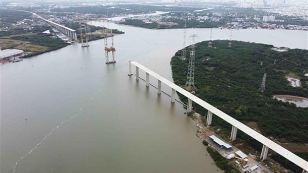 Binh Khanh Bridge spanning the Soai Rap River in Ho Chi Minh City under construction (Photo: VNA)