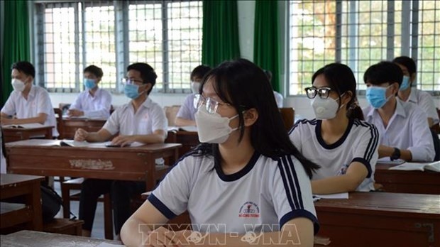Students at Do Cong Tuong high school in Cal Lanh city (Photo: VNA)