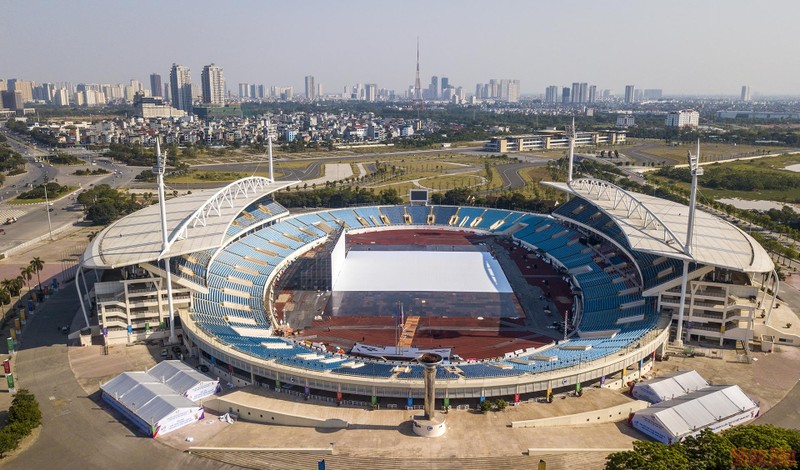 My Dinh Stadium has a capacity of more than 40,000 seats. The entirety of stand B will be used as a performance stage. Stand A will be for officials from other countries, delegates and guests. Stands C and D will be used as seats for sports delegations to attend. In addition to the 31 members marching in the yard, each delegation is allowed to send 100 members to the audience. (Photo: THANH DAT)