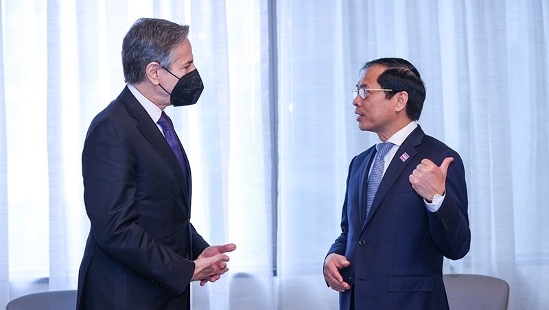Minister of Foreign Affairs Bui Thanh Son and US Secretary of State Antony Blinken.