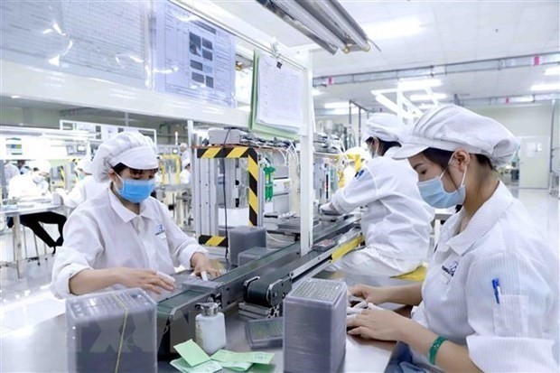 Production of electronic parts in Vietnam. (Photo: VNA)