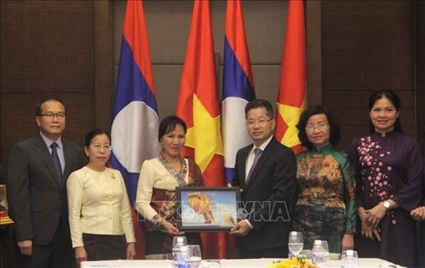 Lao Women’s Union delegation visits Da Nang. (Photo: VNA)