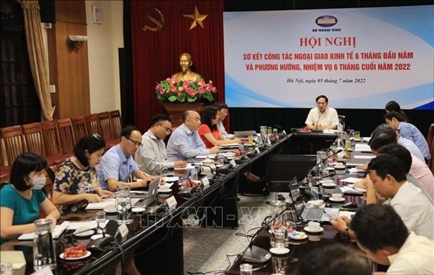 Minister of Foreign Affairs Bui Thanh Son chairs the meeting. (Photo: VNA)