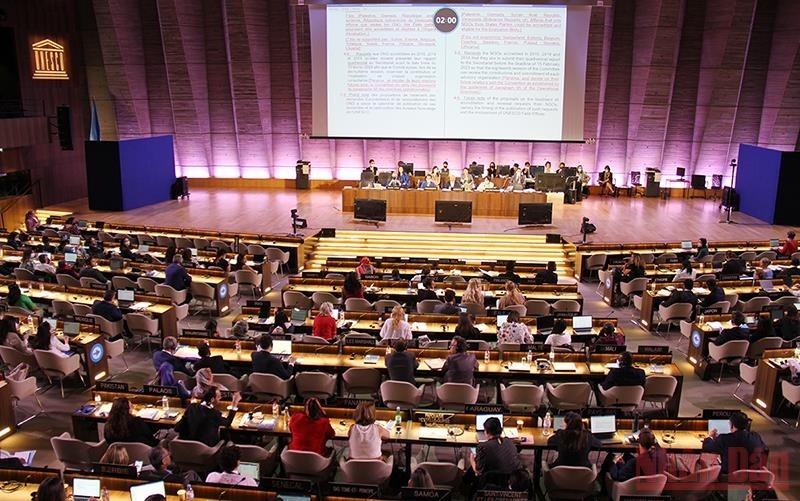 The meeting featured the participation of nearly 800 delegates from 180 member countries.