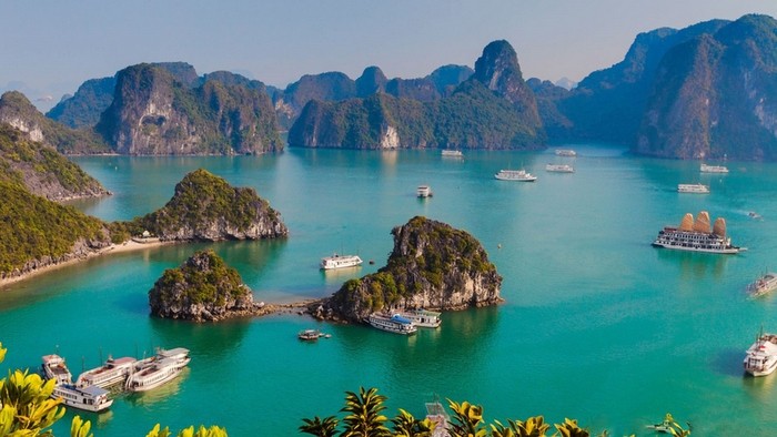 Ha Long Bay was listed among ten most beautiful places around the world in 2022 by The Travel. 