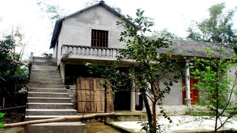 Nearly 3,000 impoverished households across the central region have built flood-resistant homes.