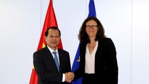 Deputy Prime Minister Vu Van Ninh with EU Trade Commissioner Cecilia Malstrom (Credit: VGP)