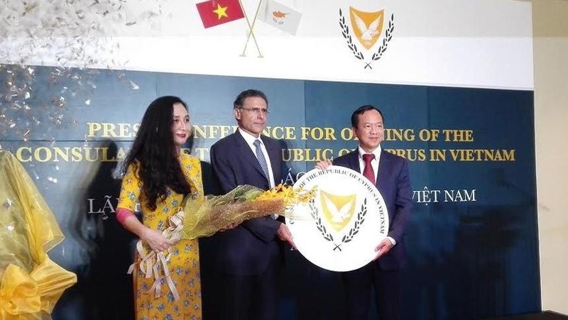 The consulate general will take care of granting short-term visas to businesspeople and Vietnamese citizens going to Cyprus for vacation or seeking business opportunities.