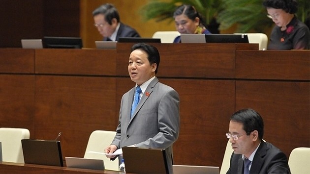 Minister of Natural Resources and the Environment Tran Hong Ha