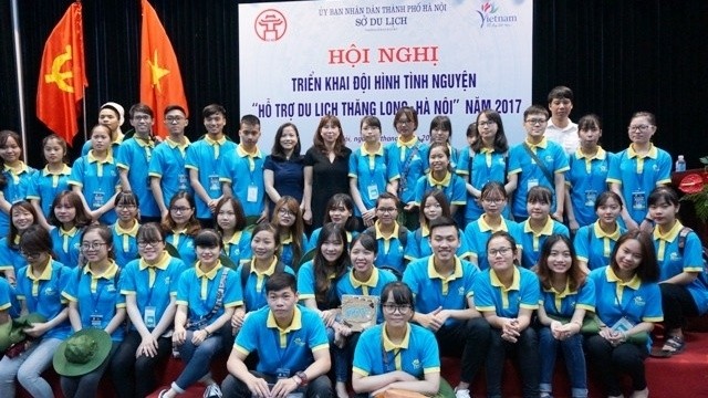 Hanoi youth join hands to promote capital tourism