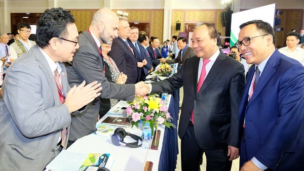 PM Nguyen Xuan Phuc attends the investment promotion conference in Vinh Long. (Photo: VGP)
