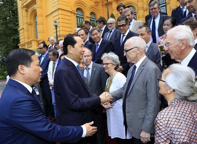 President Tran Dai Quang meets Vietnamese and foreign scientists (Source: VNA)