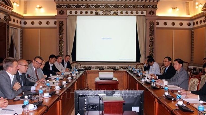 At the working session (Source: VNA)