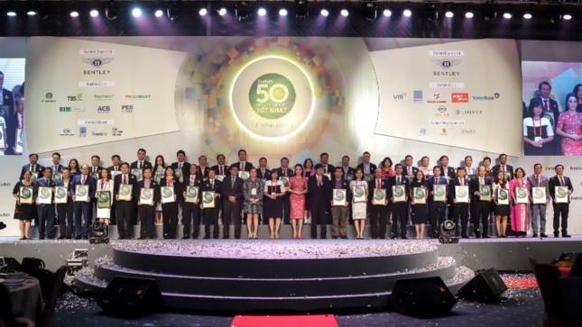 Top 50 best-performing listed companies honoured at the ceremony (photo: Forbes Vietnam)