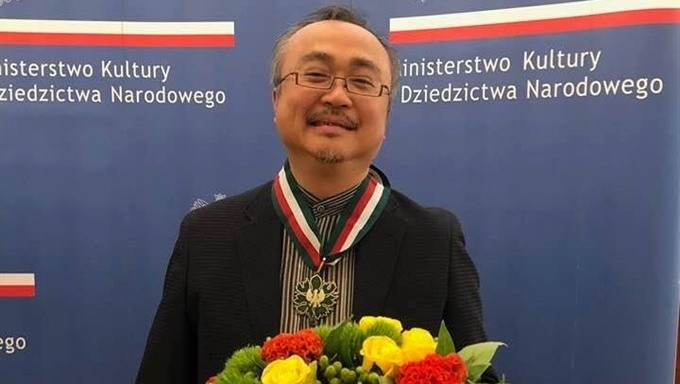 Pianist Dang Thai Son has been awarded the Golden Medal for Merit to Culture “Gloria Artis” from Poland (Photo courtesy of the pianist)