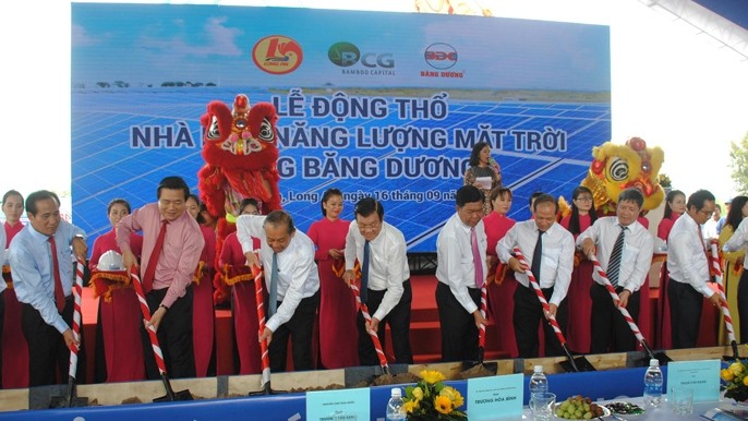 At the groundbreaking ceremony (photo: baodautu.vn)