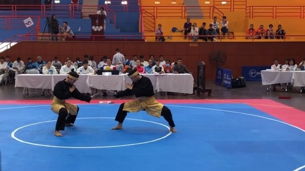 Hanoi fighters win half of the pencak silat gold medals presented on Monday.