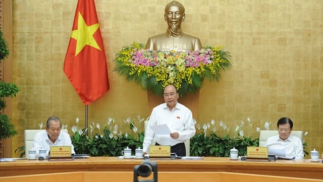 PM Nguyen Xuan Phuc speaks at the Government’s monthly meeting in Hanoi on May 31. (Photo: NDO/Tran Hai)
