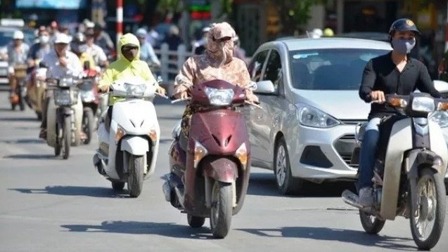 Hanoi’s temperature is forecast to be at 35-37C on Wednesday.