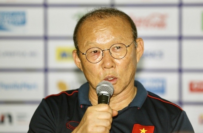 Vietnam head coach Park Hang-seo speaks at the press conference after their semifinal clash against Cambodia. (Photo: VFF)