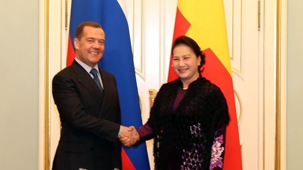 National Assembly Chairwoman Nguyen Thi Kim Ngan (R) meets with Russian Prime Minister Dmitry Medvedev in Moscow on December 11 (Photo: VNA)