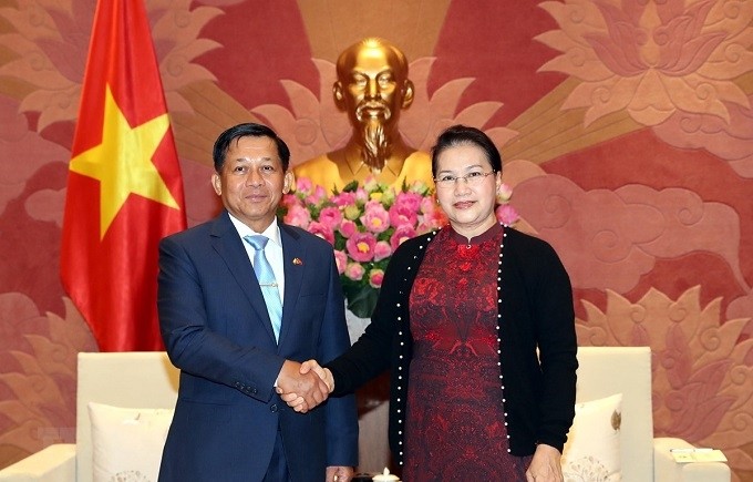 NA Chairwoman Nguyen Thi Kim Ngan (R) and Senior General Min Aung Hlaing, Commander-in-Chief of Myanmar Defence Services. (Photo: VNA)