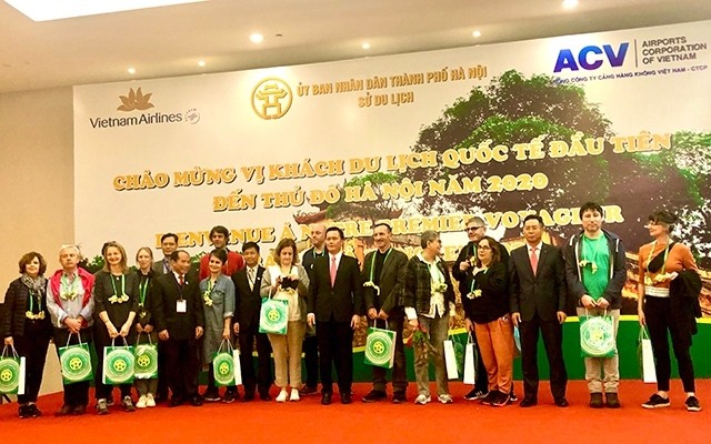 Hanoi welcomes first foreign tourists in 2020