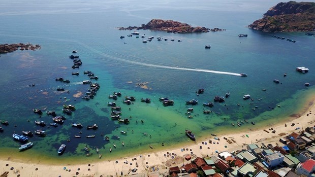 The sea off the coast of Quy Nhon city, Binh Dinh province (Photo: VNA)