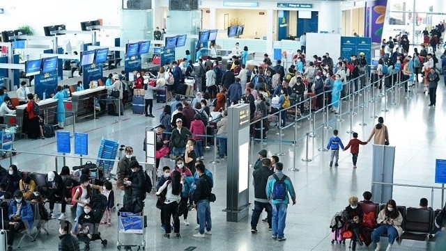 Passengers at Noi Bai International Airport (Photo: VNA)