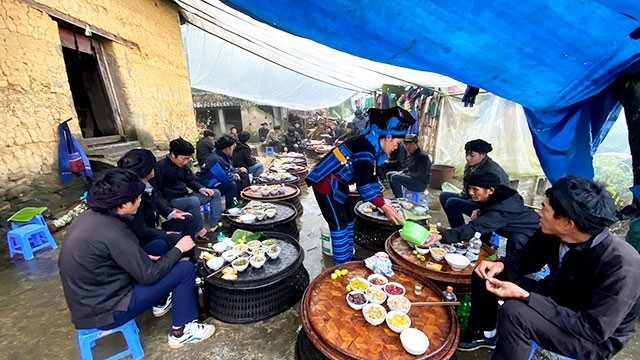 Ha Nhi ethnic minority people's traditional Tet Festival is a unique tourism product in Bat Xat District. 