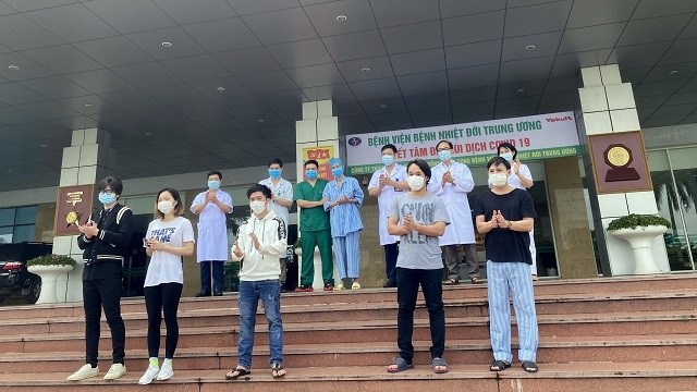 COVID-19 patients announced as recovered on Wednesday morning. (Photo: suckhoedoisong.vn)