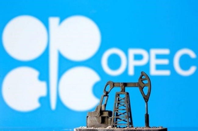 OPEC+ to meet on Saturday to discuss extending oil output cuts- Ennahar TV