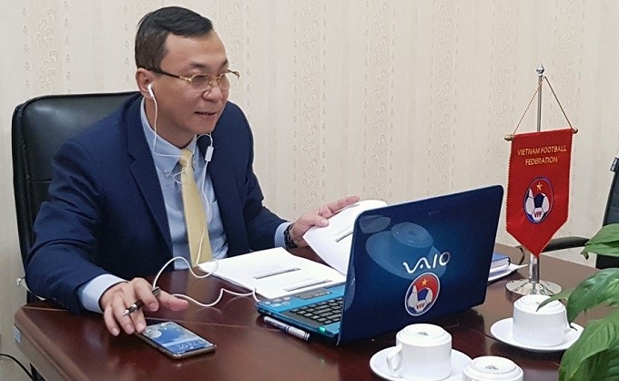 Permanent Vice President of the VFF Tran Quoc Tuan participates in an online meeting of the AFF Competitions Committee on June 11. (Photo: VFF)