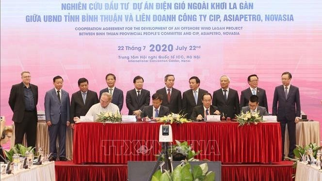 The signing ceremony between Binh Thuan and CIP (Photo: VNA)