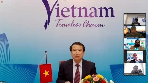 Deputy Director General of the Vietnam National Administration of Tourism Ha Van Sieu speaks at the event (Photo: VNA)