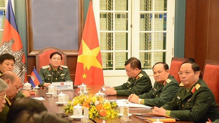 Vietnamese Defence Minister Gen. Ngo Xuan Lich at online talks with Cambodia’s Deputy Prime Minister and Defence Minister Tea Banh on January 8, 2021. (Photo: qdnd.vn)