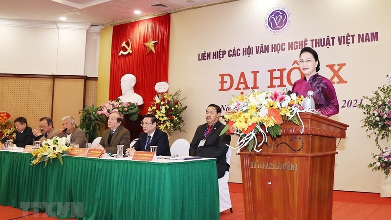 NA Chairwoman Nguyen Thi Kim Ngan speaks at the congress. (Photo: VNA)