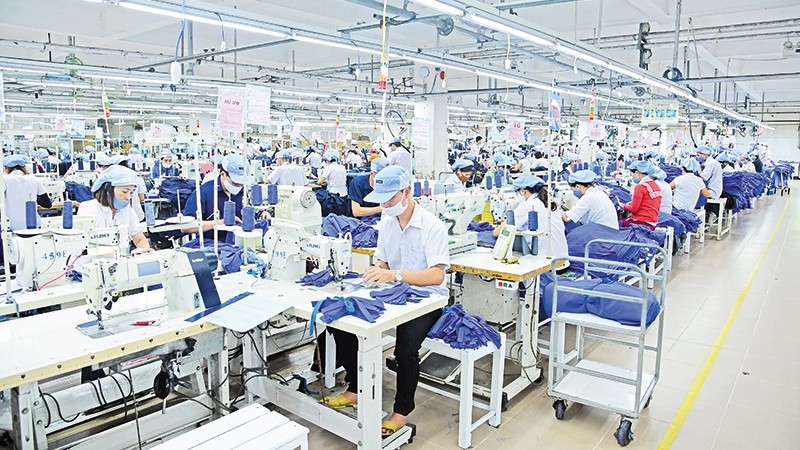 Vietnam's growth accelerated to 4.5% in the last quarter of 2020, resulting in an annual growth rate of 2.9%, according to the WB. (Photo: NDO/Hong Anh)